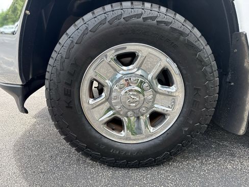 Used 2022 RAM 2500 Tradesman AWD/4WD image 9