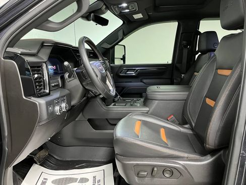 Used 2024 GMC Sierra 2500 AT4 w/ AT4 Premium Plus Package AWD/4WD image 21