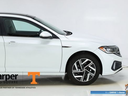 Used 2024 Volkswagen Jetta SEL image 12