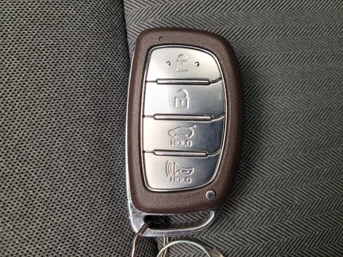 Used 2021 Hyundai Ioniq SEL image 32