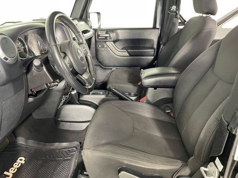 Used 2016 Jeep Wrangler Sport w/ Quick Order Package 24S AWD/4WD image 2