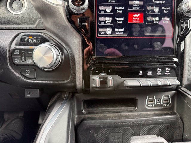 Used 2021 RAM 1500 Laramie AWD/4WD image 23