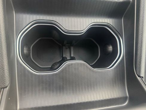 Certified 2025 Jeep Grand Cherokee Limited w/ Black Appearance Package image 18