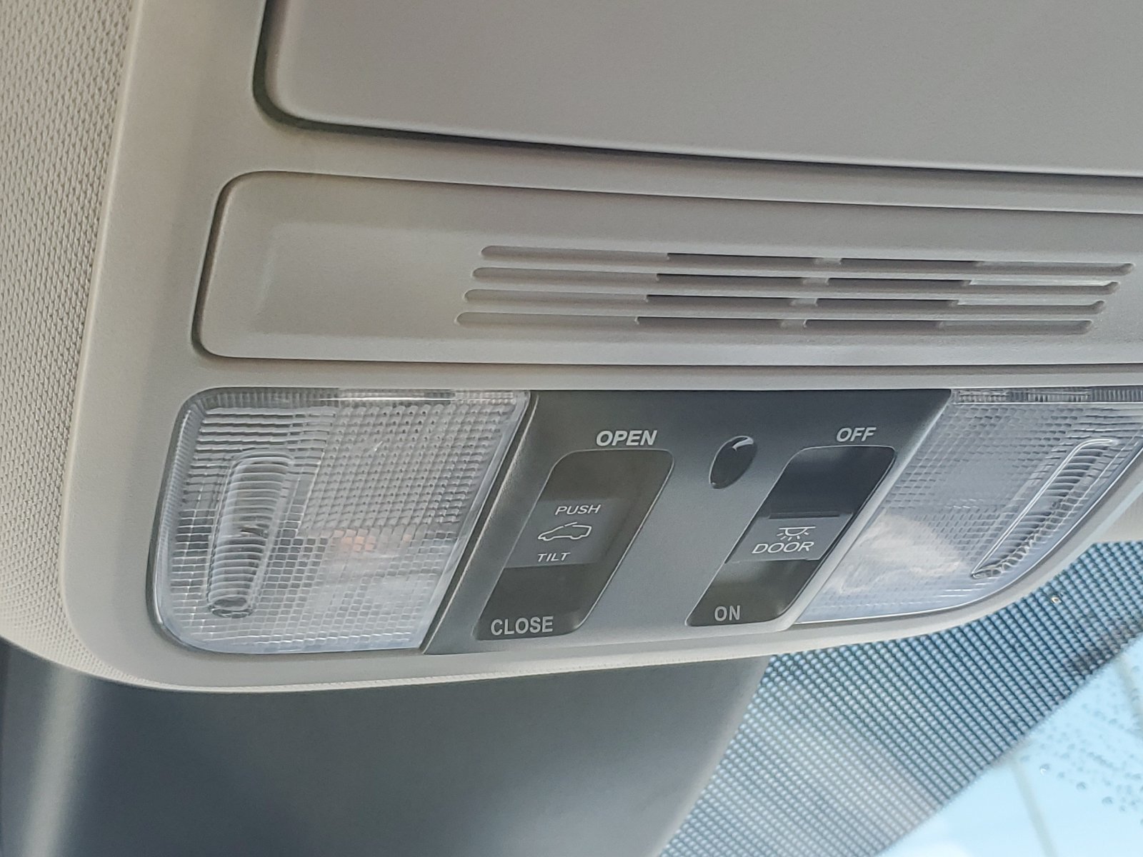 Used 2025 Honda Odyssey EX-L image 30