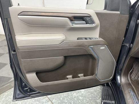 Certified 2023 GMC Sierra 1500 SLT w/ SLT Premium Package image 9