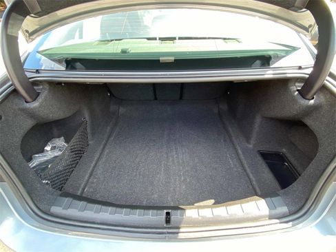 Used 2024 BMW 330i xDrive Sedan w/ Convenience Package image 12