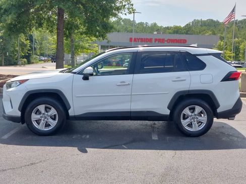 Used 2019 Toyota RAV4 XLE w/ Convenience Package AWD/4WD image 10
