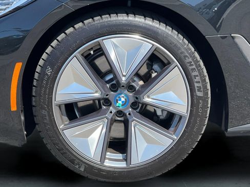 Used 2024 BMW i4 eDrive35 w/ Premium Package image 25