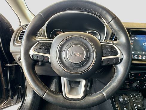 Used 2018 Jeep Compass Limited AWD/4WD image 13