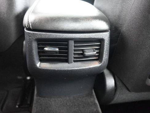 Used 2016 Dodge Challenger SRT Hellcat RWD image 33