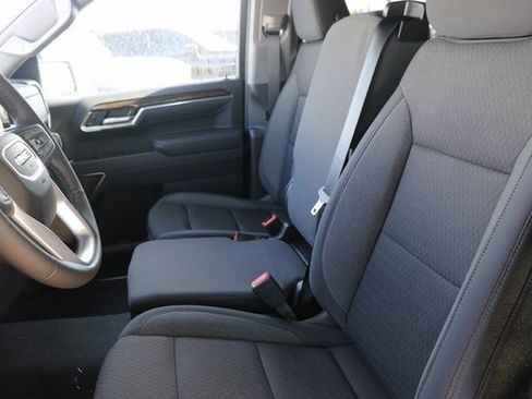 New 2026 GMC Sierra 1500 Elevation image 19