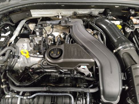 Used 2024 Volkswagen Jetta SE image 30