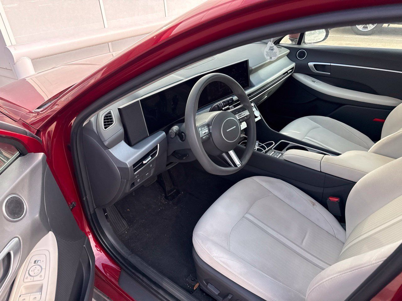 Used 2025 Hyundai Sonata SEL FWD image 7