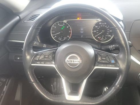 Used 2020 Nissan Altima 2.5 SV FWD image 14