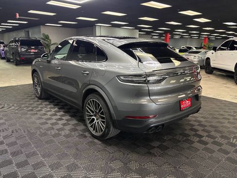 Used 2021 Porsche Cayenne E-Hybrid Coupe image 12