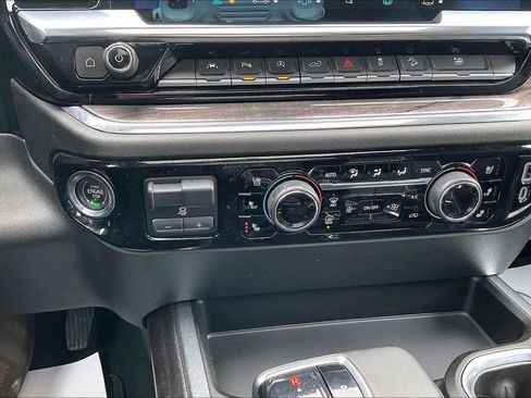 Used 2023 Chevrolet Silverado 1500 LTZ w/ LTZ Premium Package image 16