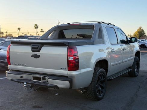 Used 2007 Chevrolet Avalanche LT RWD image 10