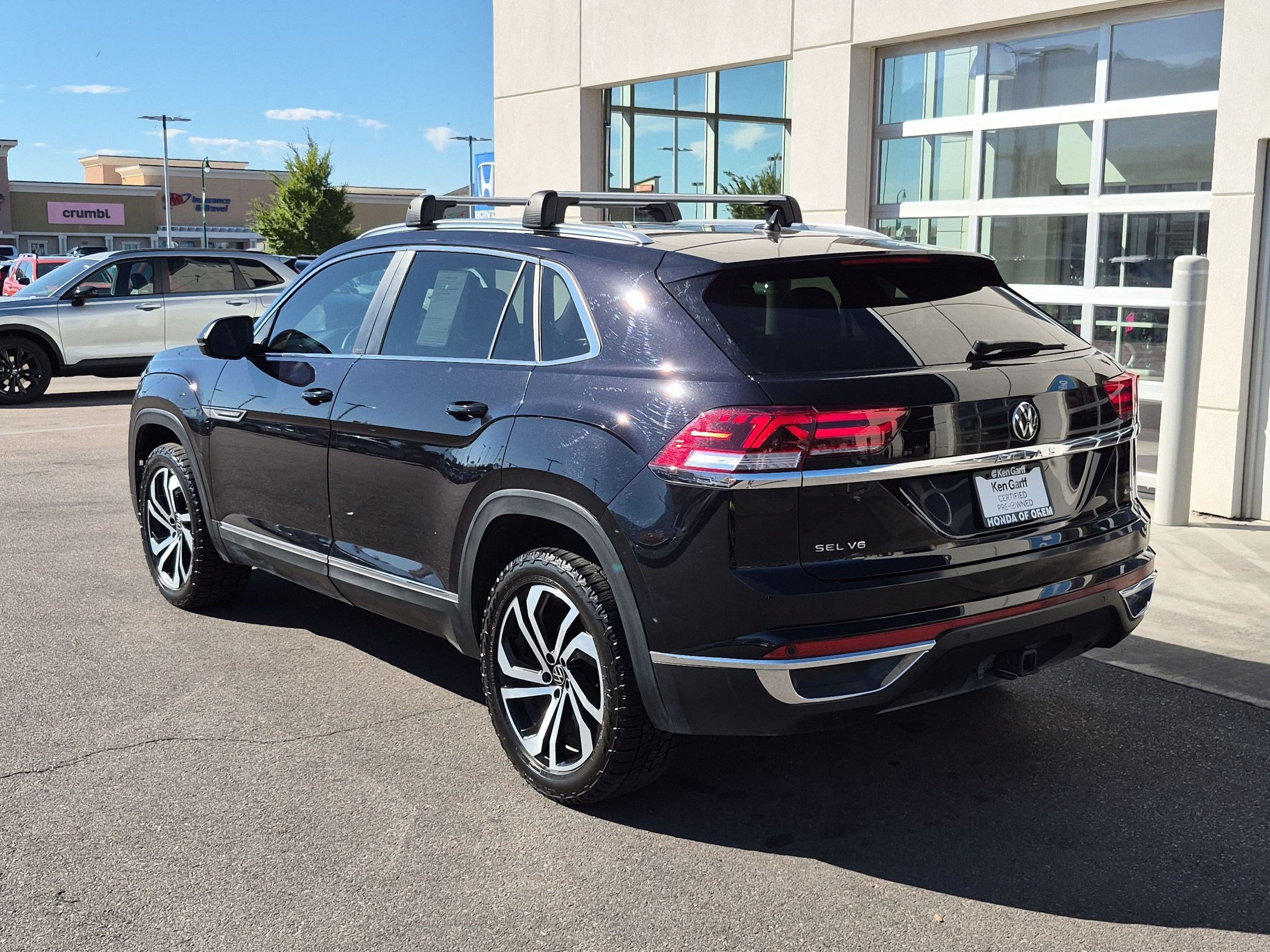 Used 2023 Volkswagen Atlas Cross Sport SEL AWD/4WD image 9