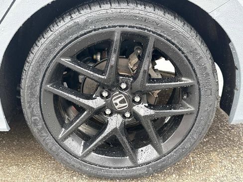 Used 2025 Honda Civic Sport image 28