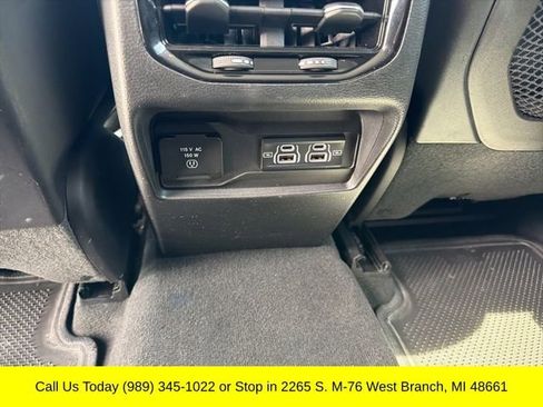 Used 2023 Jeep Grand Cherokee Laredo w/ Luxury Tech Group I AWD/4WD image 32