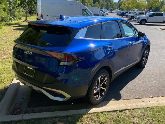 Used 2023 Kia Sportage EX FWD image 32