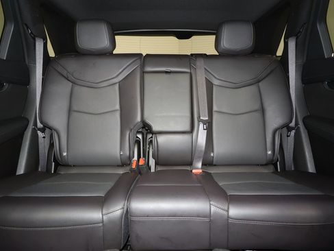 Certified 2025 Cadillac XT5 Premium Luxury image 31