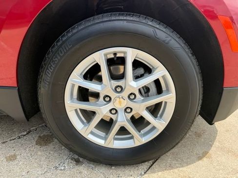 Used 2024 Chevrolet Equinox LT AWD/4WD image 12