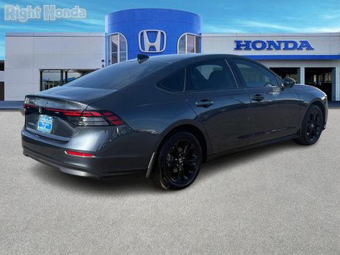 Used 2025 Honda Accord SE image 8