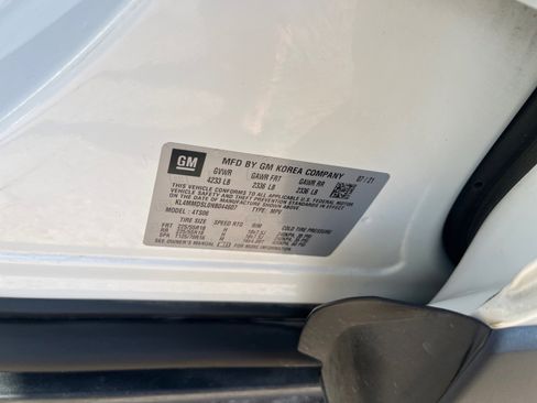 Used 2022 Buick Encore GX Select image 25