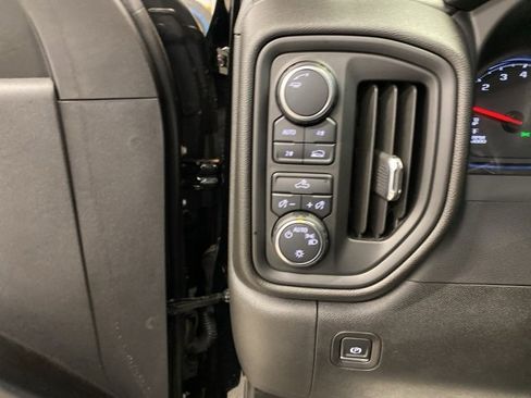 Certified 2022 Chevrolet Silverado 1500 Custom image 14