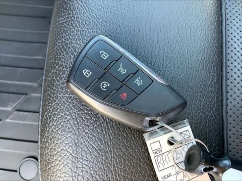 Used 2024 GMC Yukon Denali AWD/4WD image 15