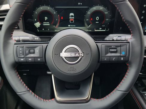 New 2025 Nissan Kicks SR image 17