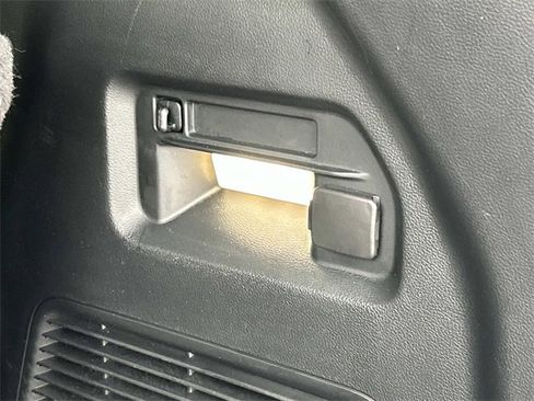 Used 2023 Ford Explorer XLT w/ Equipment Group 202A image 24