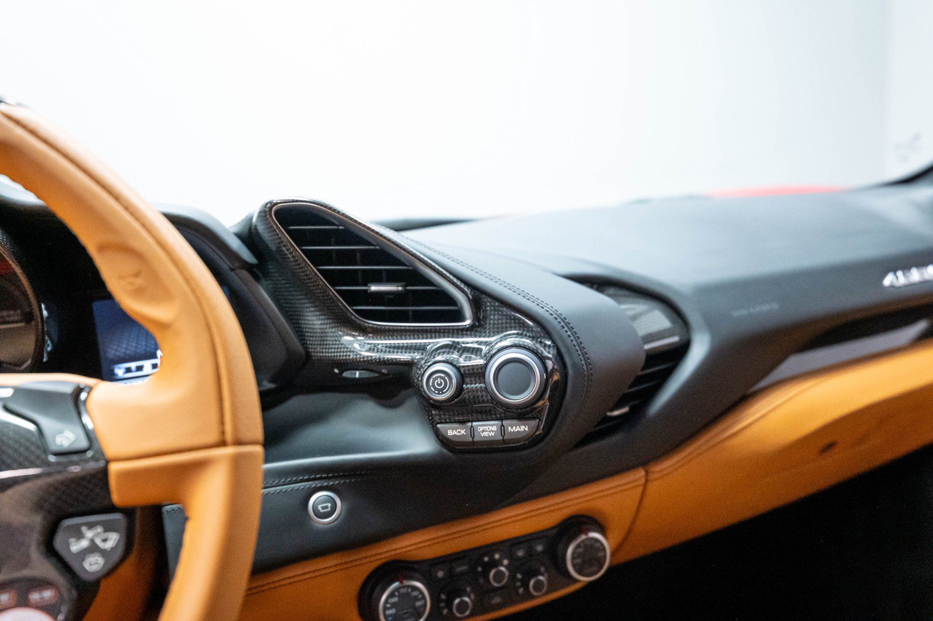 Used 2016 Ferrari 488 GTB RWD image 22