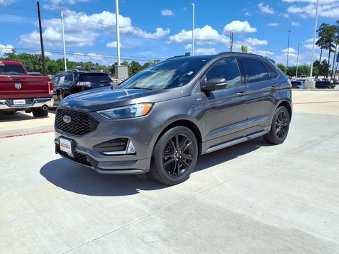 Used 2020 Ford Edge ST-Line FWD image 3