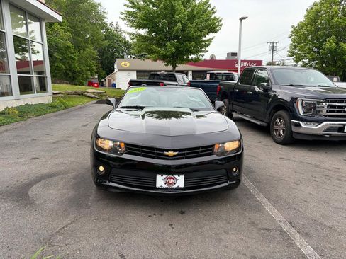 Used 2015 Chevrolet Camaro LT RWD image 3