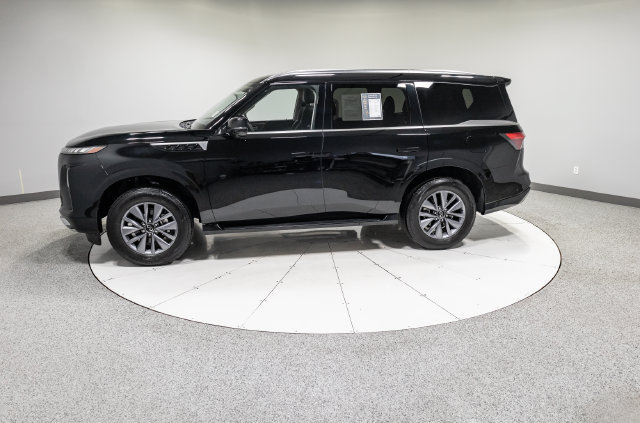 Used 2025 INFINITI QX80 Pure AWD/4WD image 35