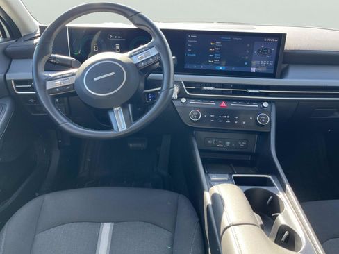 Used 2025 Hyundai Sonata SEL FWD image 9