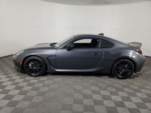 Used 2024 Toyota GR86 Premium RWD image 7