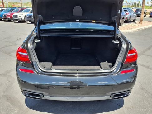 Used 2019 BMW 750i xDrive w/ M Sport Package AWD/4WD image 15