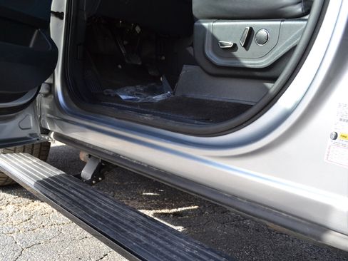 Used 2020 Ford Expedition Limited w/ Equipment Group 303A image 33