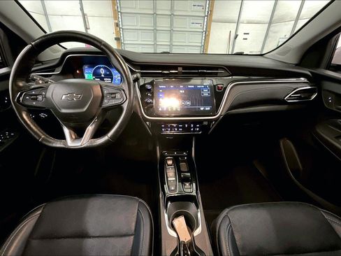 Used 2023 Chevrolet Bolt EUV LT w/ Convenience Package image 14