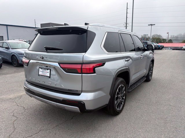 Used 2025 Toyota Sequoia Limited w/ Tow Technology Package AWD/4WD image 2