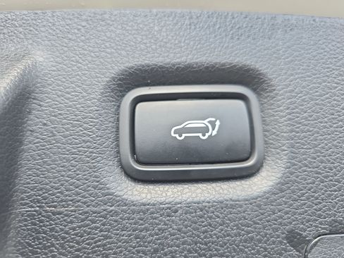 Used 2023 Hyundai Santa Fe SEL AWD/4WD image 13