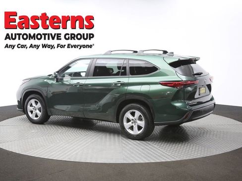 Used 2023 Toyota Highlander LE image 65