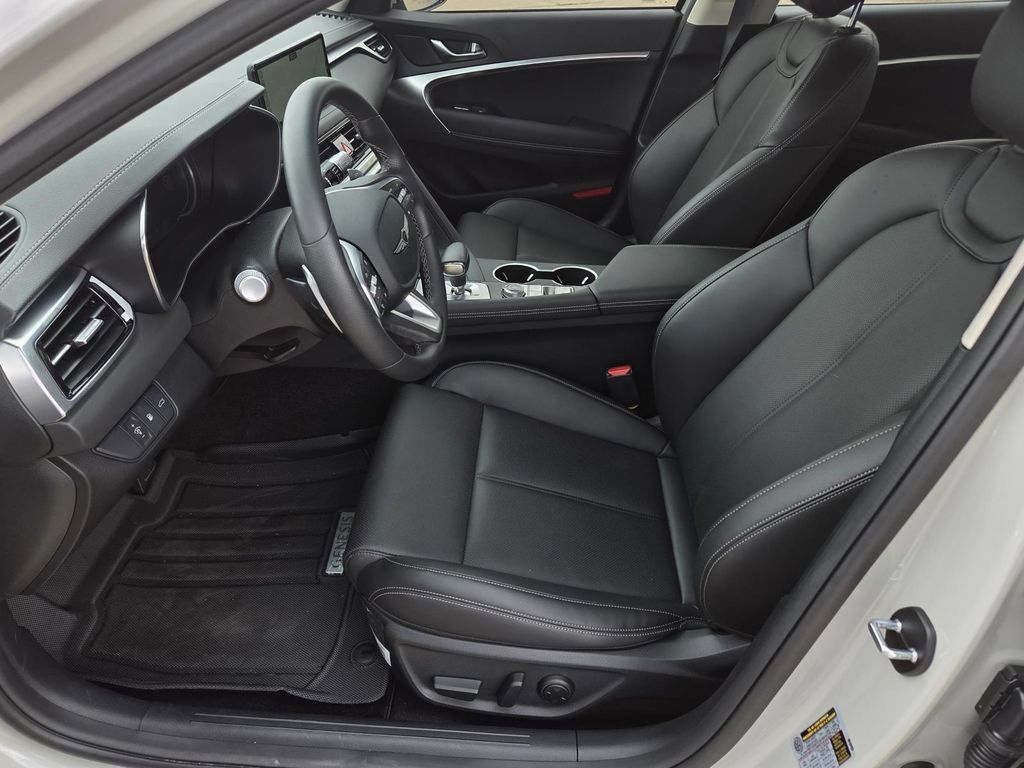 Used 2026 Genesis G70 2.5T AWD/4WD image 16