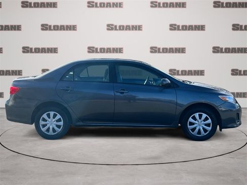 Used 2011 Toyota Corolla LE image 6
