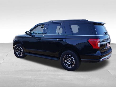 Certified 2024 Ford Expedition XLT image 8