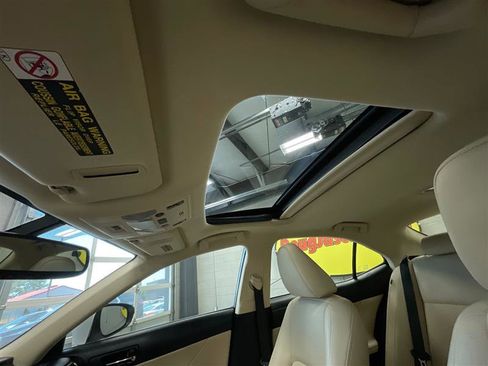 Used 2015 Lexus IS 250 image 14