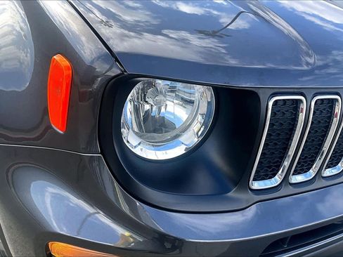 Used 2021 Jeep Renegade Latitude image 28